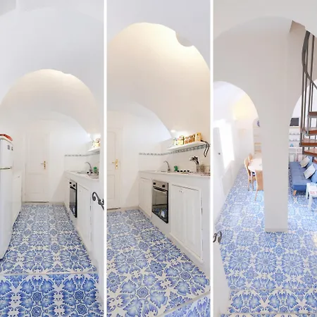 La Saracena-traditional With Sea View